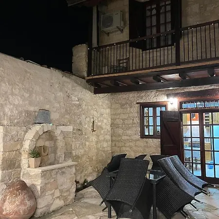 Stou Pavli Holiday home *